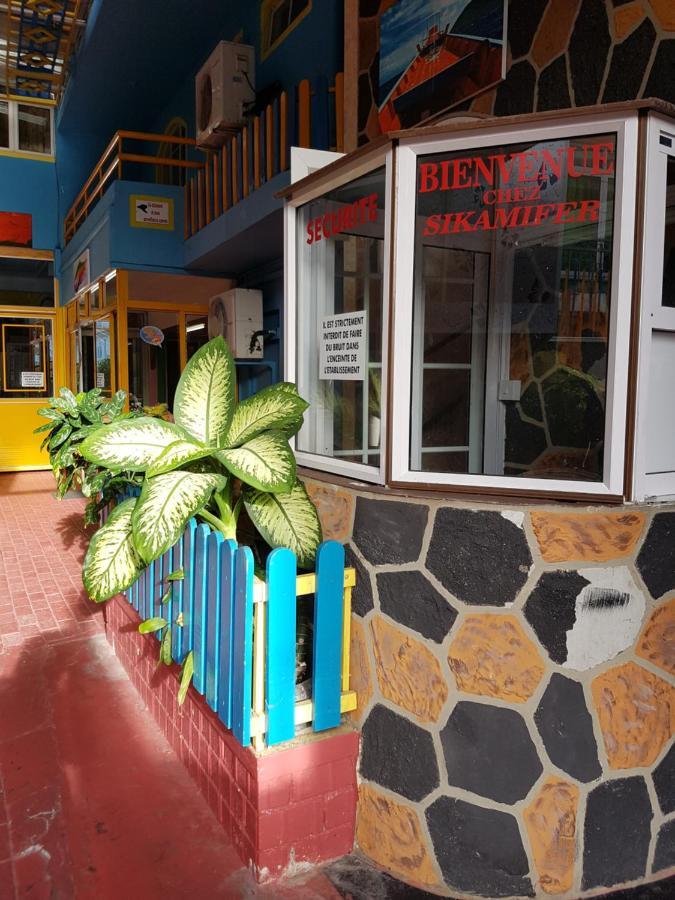 Sikamifer Hotel Quatre Bornes Exterior foto