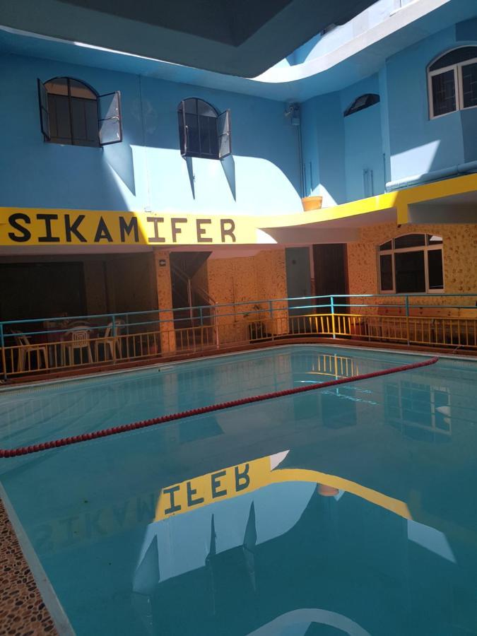 Sikamifer Hotel Quatre Bornes Exterior foto